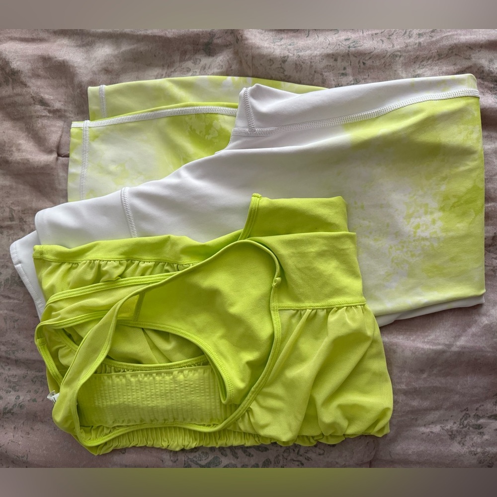Athleta gym pants and shirt